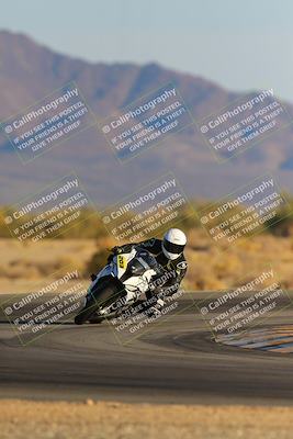 media/Dec-16-2023-CVMA (Sat) [[bb38a358a2]]/Race 11 Amateur Supersport Open/